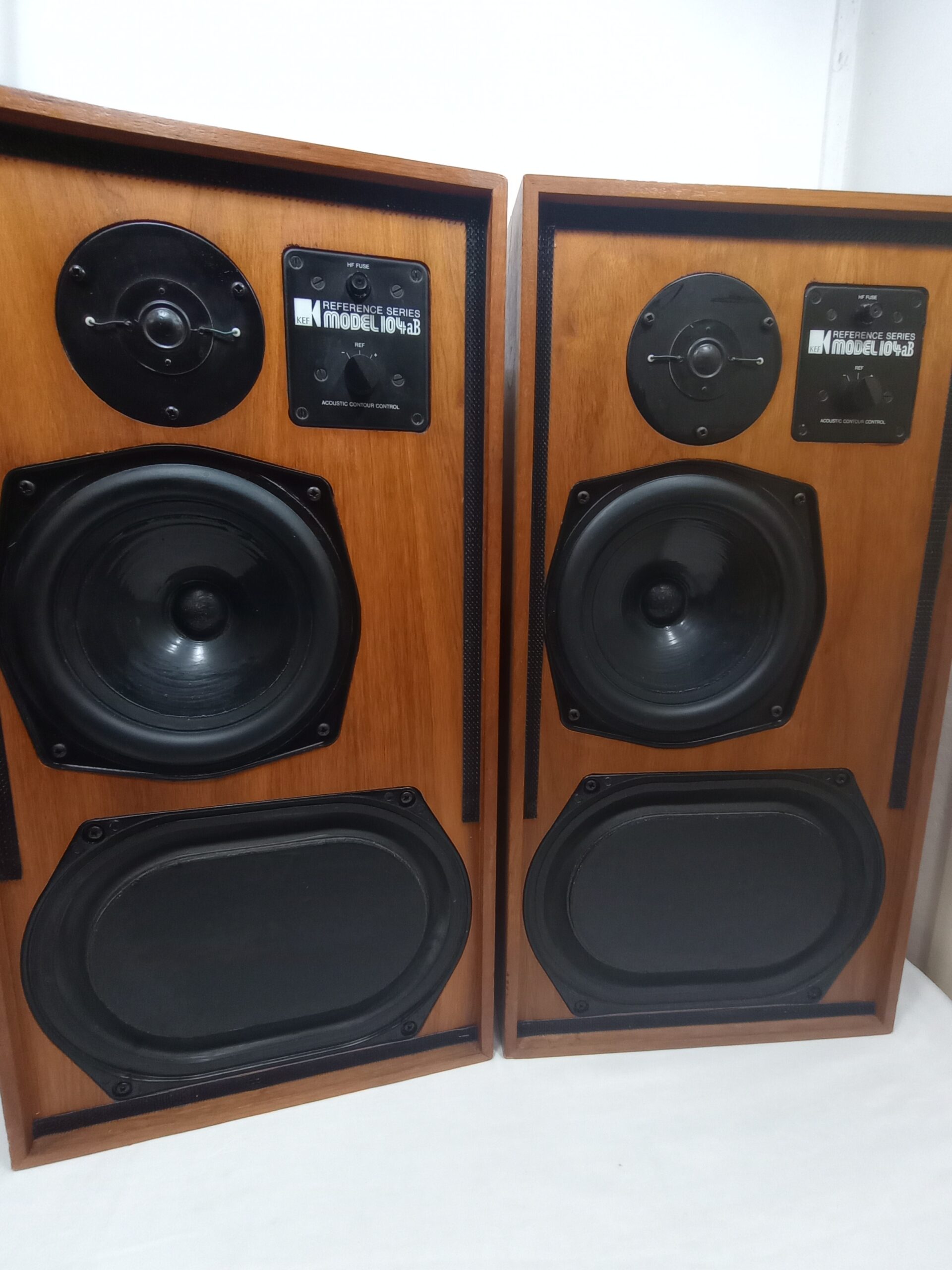 KEF model 104 aB